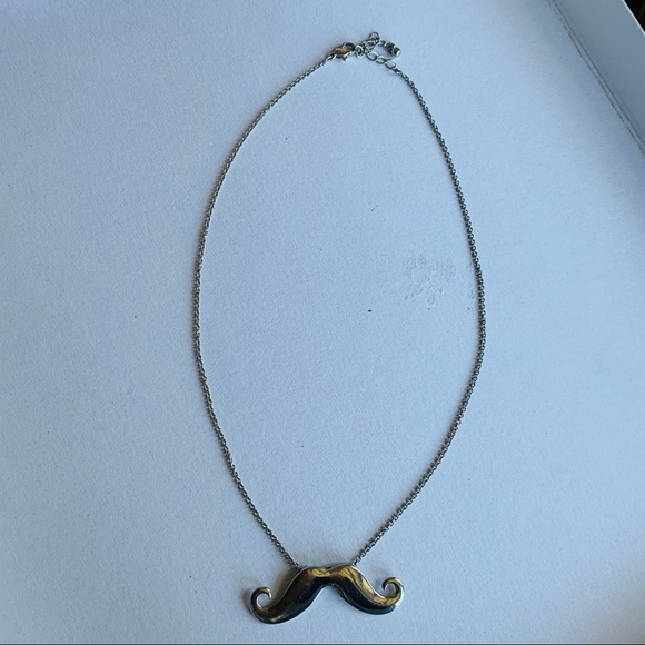 MUSTACHE NECKLACE - Picture 2 of 4